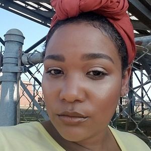 Meet your Posher, Joella